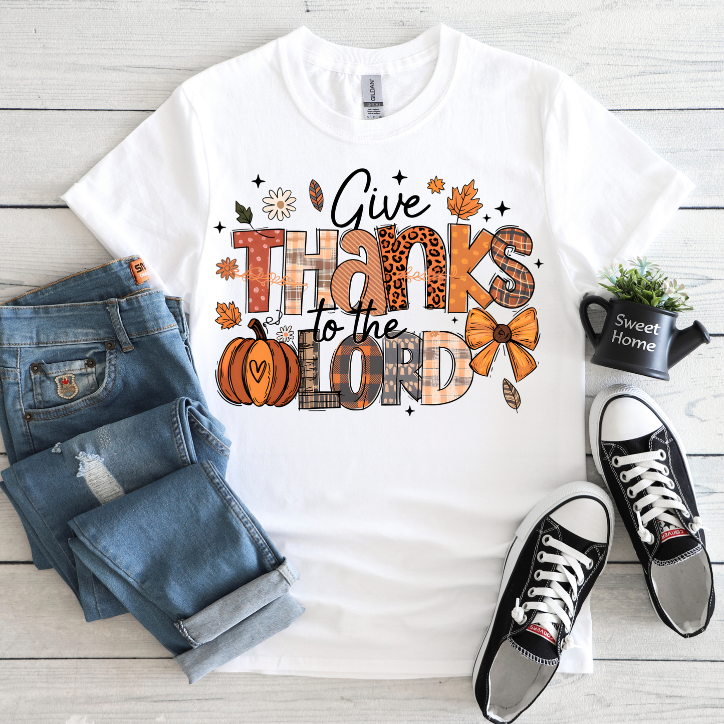 HOLIDAY VIBES - THANKSGIVING - GIVE THANKS TO THE LORD TEE