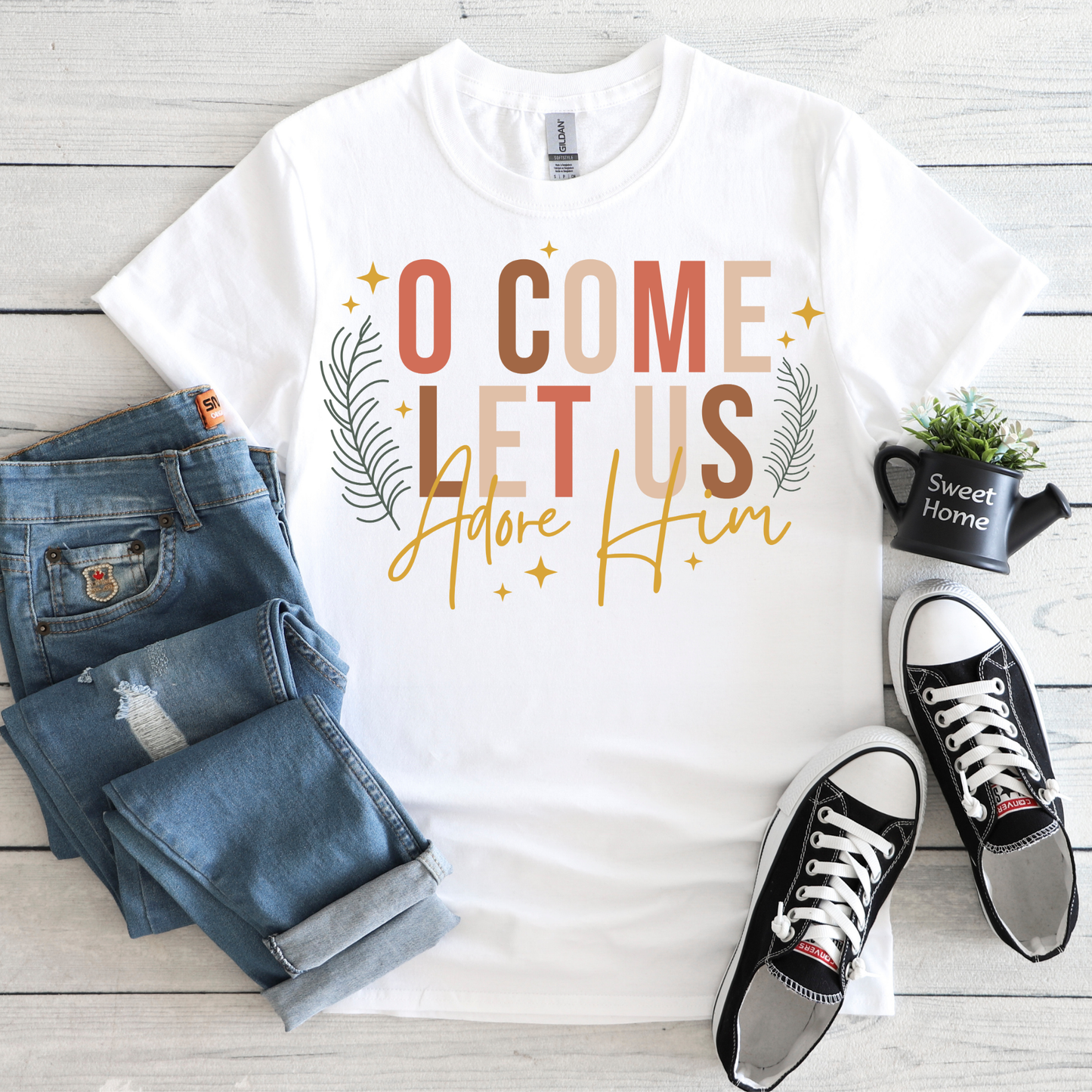 HOLIDAY VIBES - CHRISTMAS - O COME LET US ADORE HIM TEE