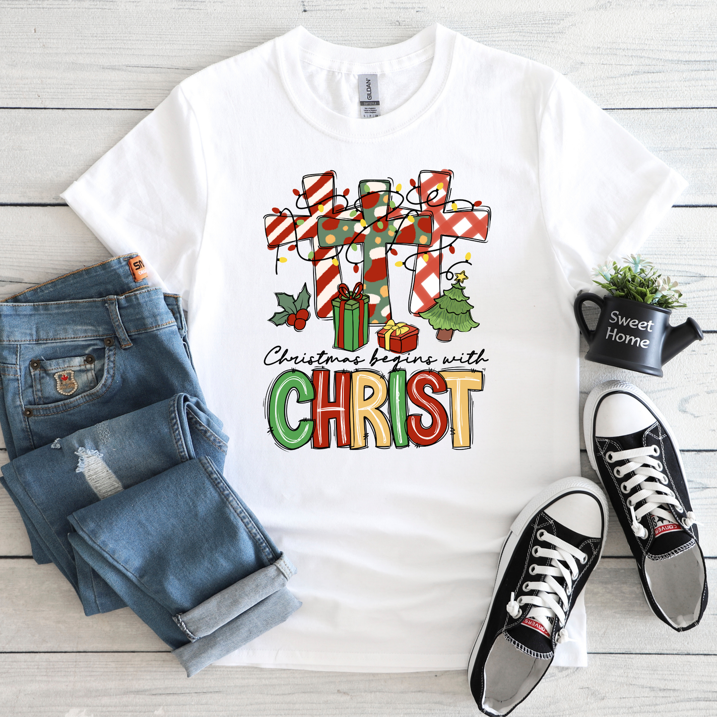 HOLIDAY VIBES - CHRISTMAS BEGINS WITH CHRIST TEE